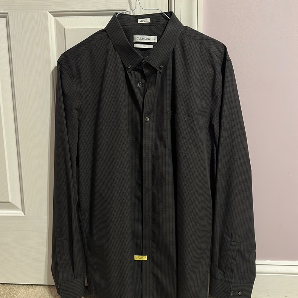 CALVIN KLEIN DRESS SHIRT